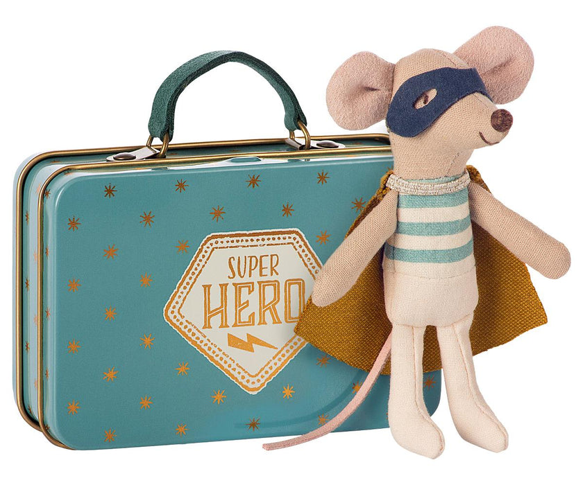 Super Hero Mouse in een koffer